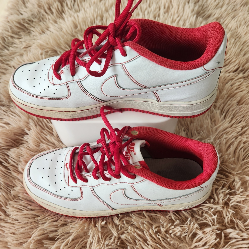 Nike Air White and Red Sneakers Size 6Y